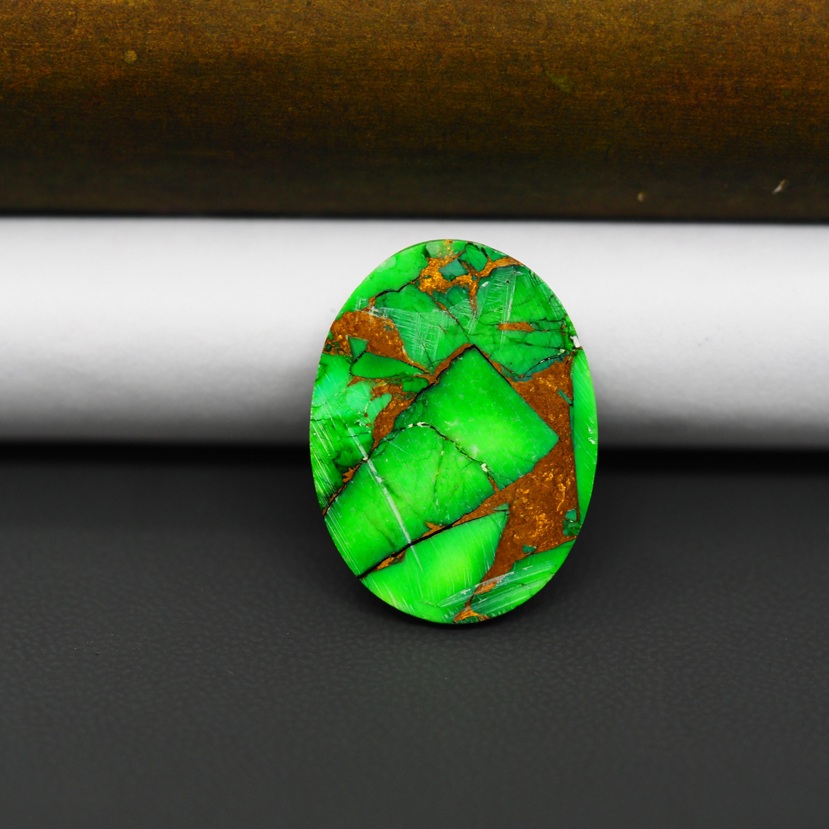 Natural Emerald Dahlia Oval Cabochon 24x16mm 17ct - vivid green with copper matrix, ships to Europe, Japan, Canada, Australia, NZ & worldwide - Pedra Gems.