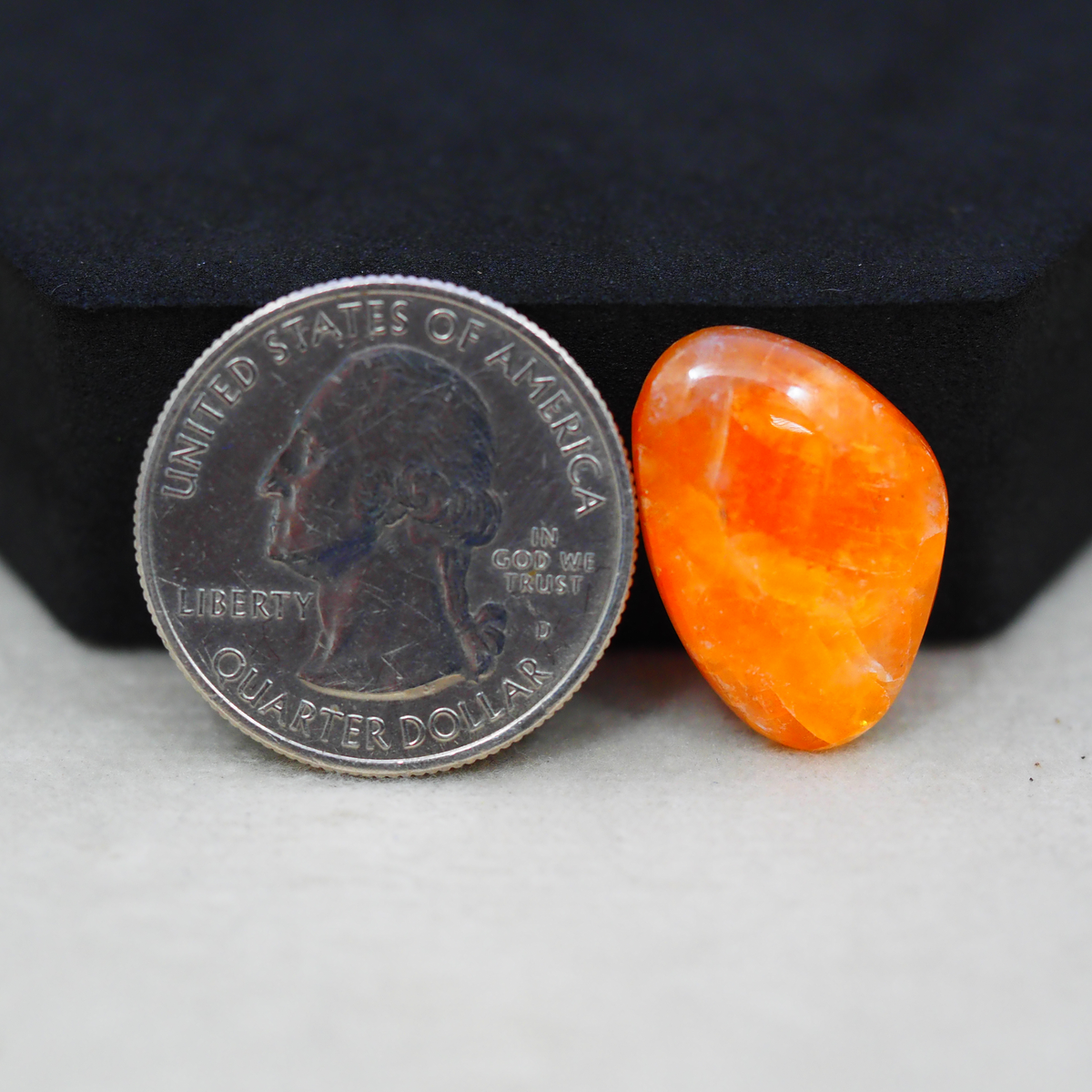 Natural Orange Calcite Trillion Cabochon 21x15mm 11.5ct - warm honey-orange - Pedra Gems.