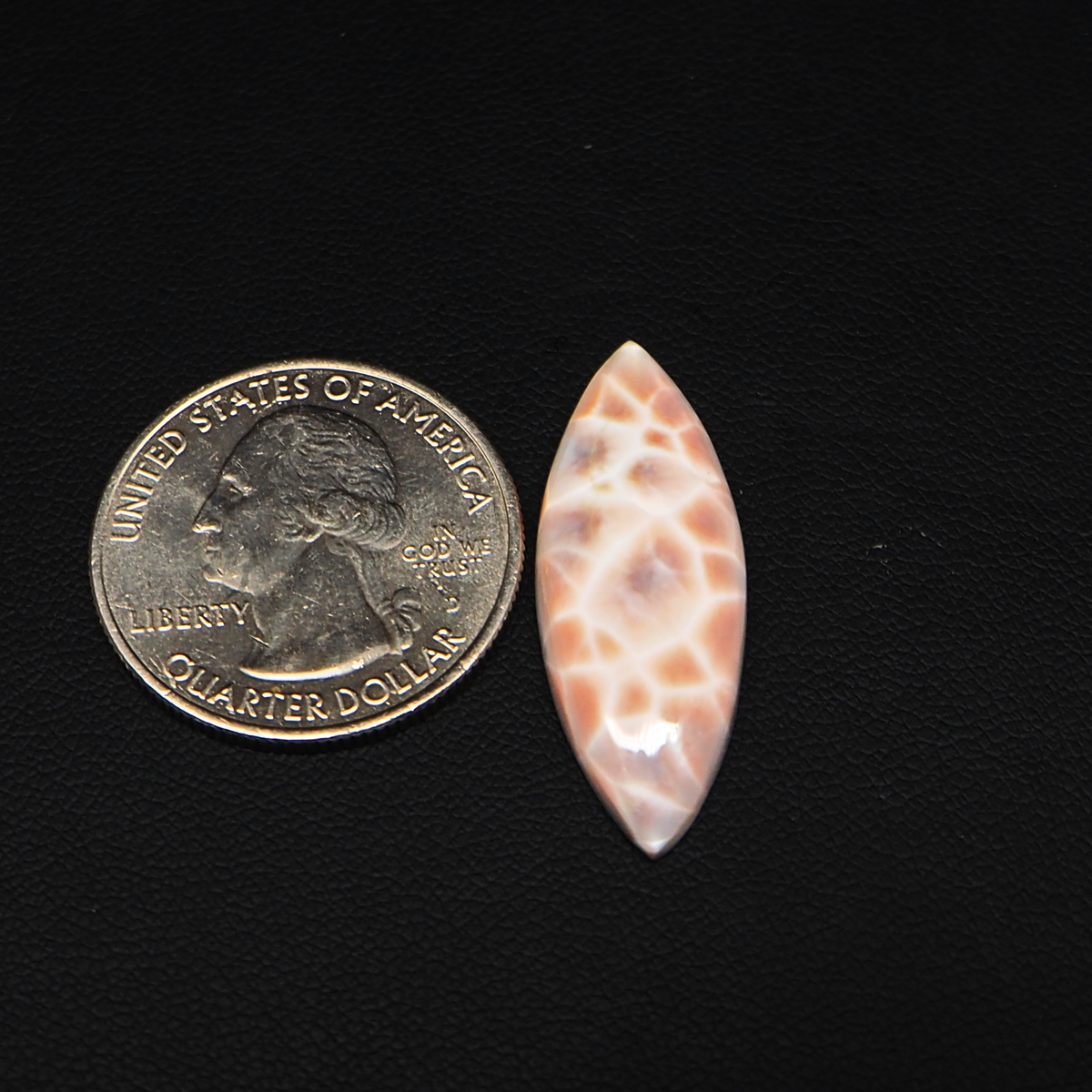 Natural Pink Natrolite (Thomsonite) Marquise Cabochon 32x12x5mm 11.5ct - view 1 - Pedra Gems