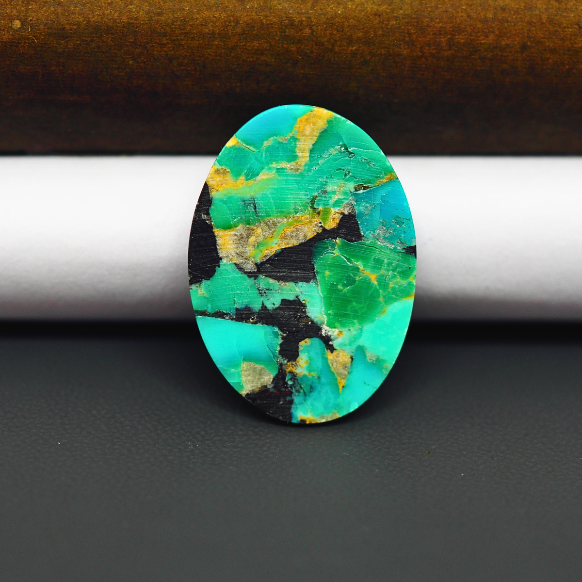 Mohave Turquoise & White Buffalo Oval Cabochon 28x20mm 16.5ct - Green and Blue with Black and Gold - Pedra Gems