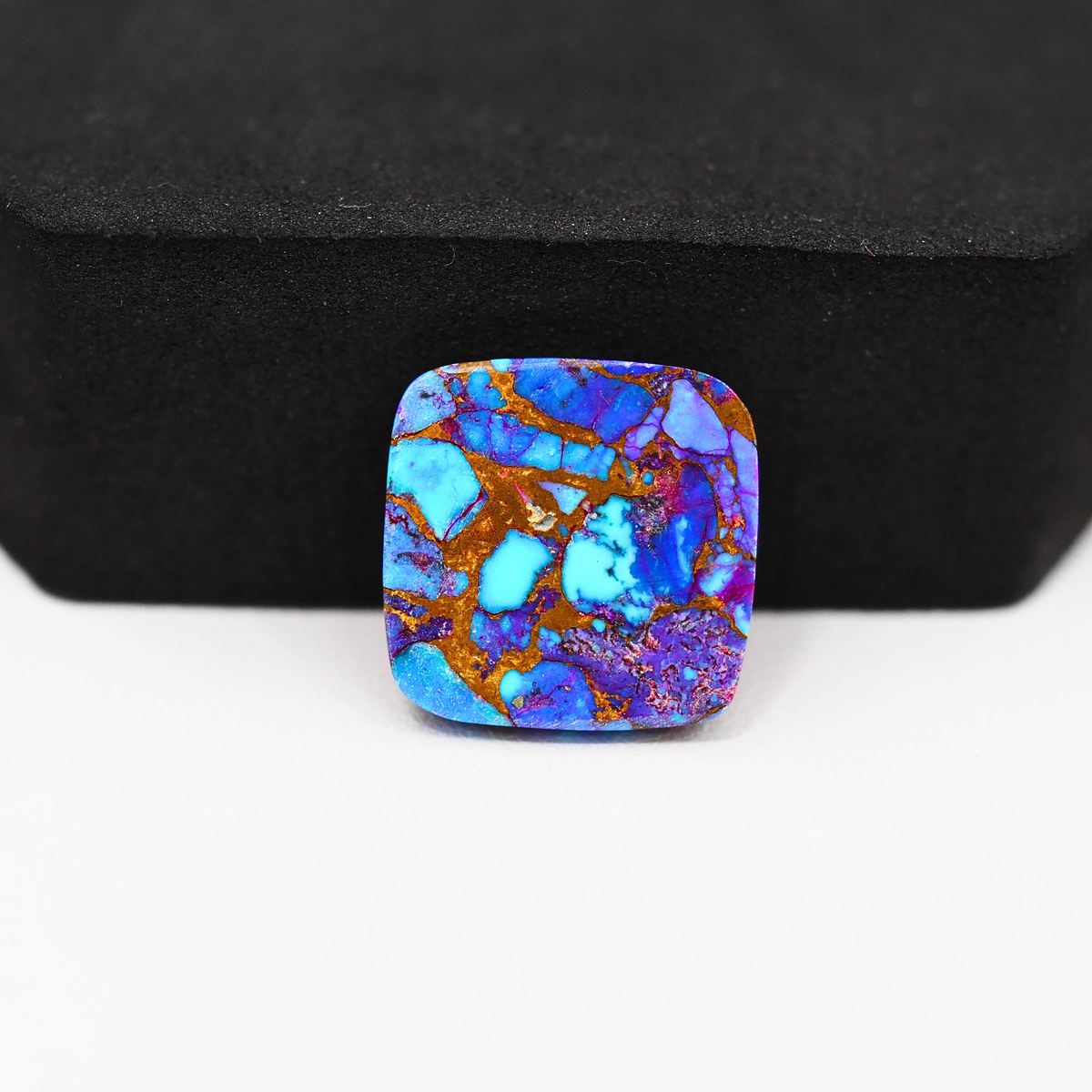 Stabilized Purple Mohave (Mojave) Turquoise Cushion Cabochon 17x17x4mm 14.5ct - purple with blue Kingman turquoise nuggets and bronze veining - Pedra Gems.