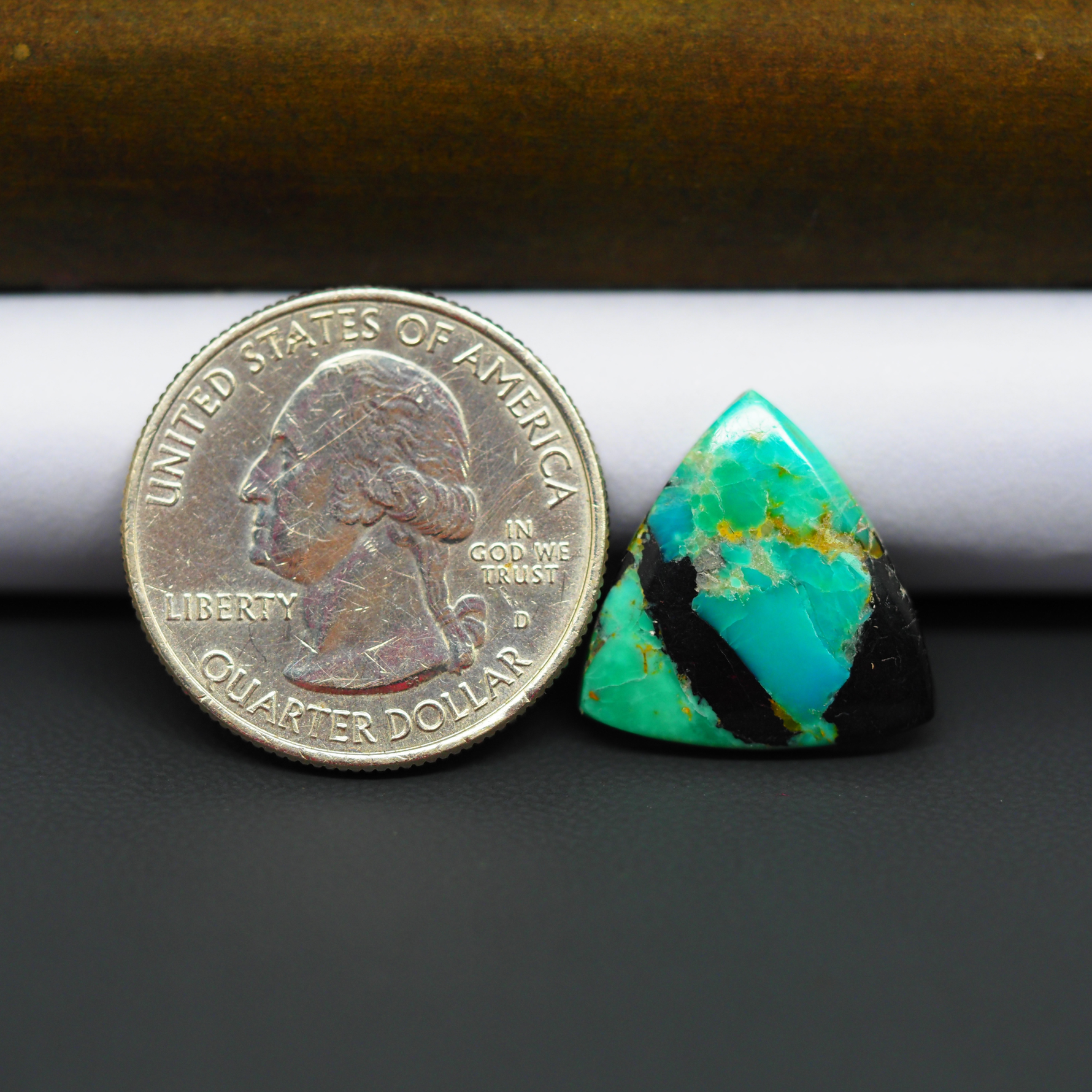 Mohave Turquoise & White Buffalo Trillion Cabochon 18x17mm 7ct - Green and Blue with Black Bands - Pedra Gems