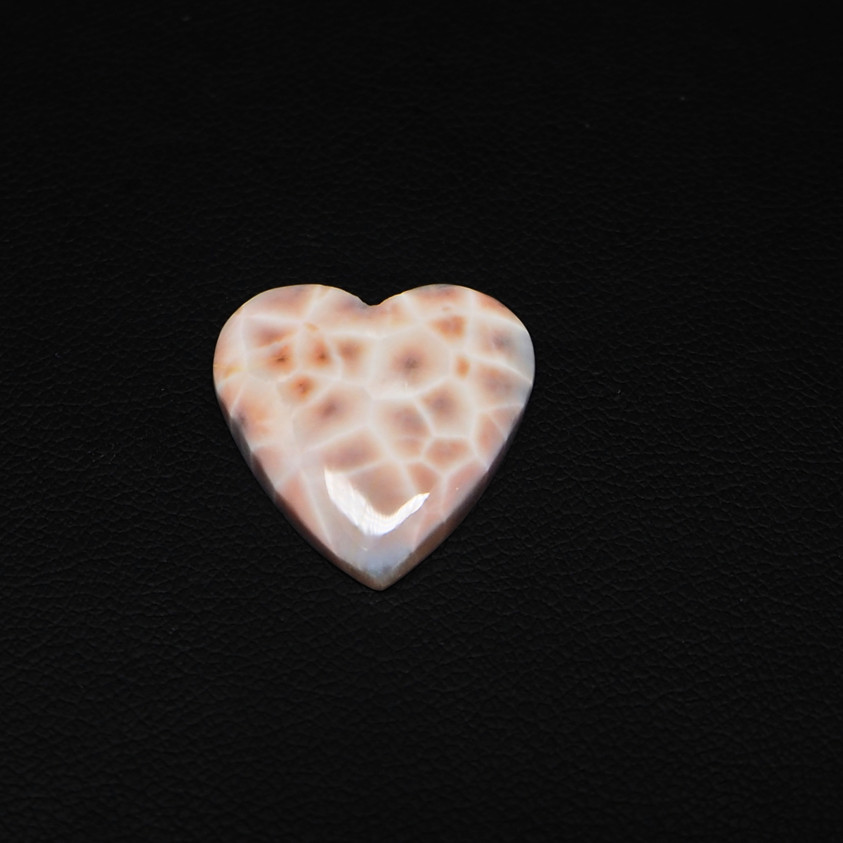 Natural Pink Natrolite (Thomsonite) Heart Cabochon 20x19x4mm 9.5ct - view 4 - Pedra Gems