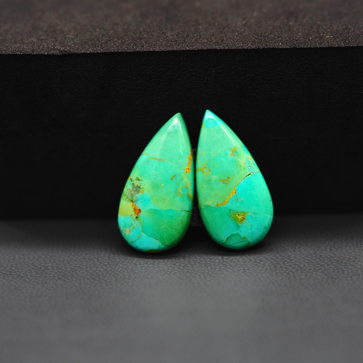 Mohave Mojave turquoise composite pair 22x11x3mm 10.5ct pear cabochon Kingman - photo 2