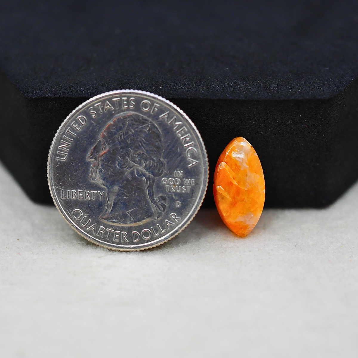 Natural Orange Calcite Marquise Cabochon 15x7mm 3ct - warm honey-orange - Pedra Gems.