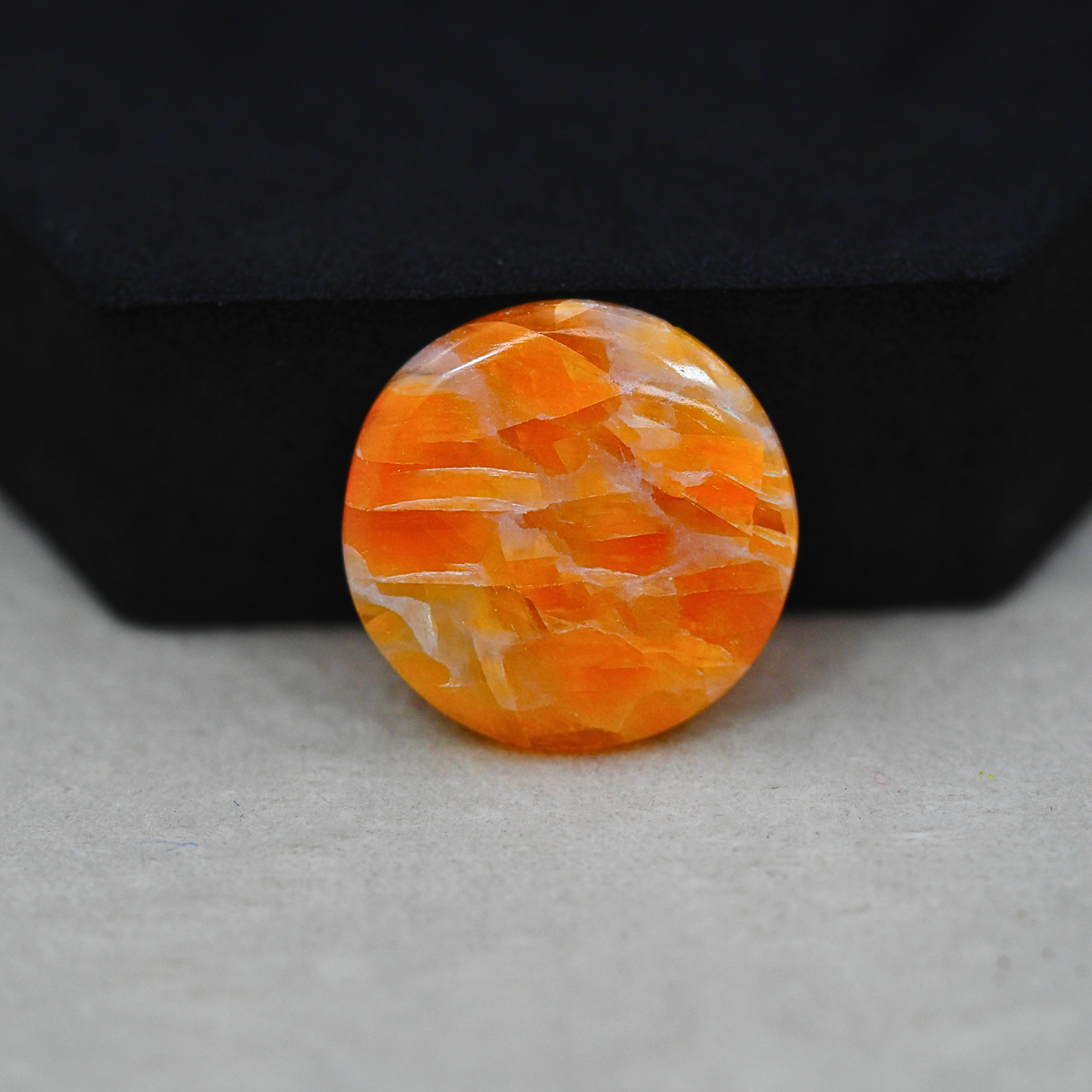 Natural Orange Calcite Round Cabochon 23x23mm 18.5ct - warm honey-orange - Pedra Gems.